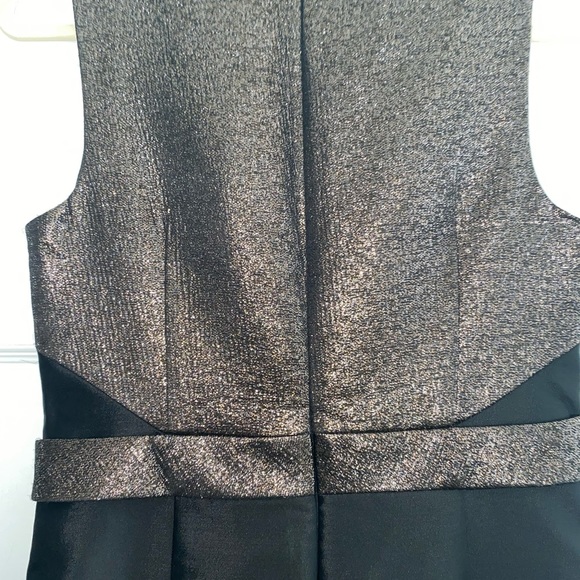 Trina Turk Bronze Metallic and black dress. Size 4 NWT - Picture 7 of 11